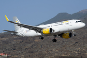 Vueling Airbus A320-214 (EC-LVO) at  La Palma (Santa Cruz de La Palma), Spain