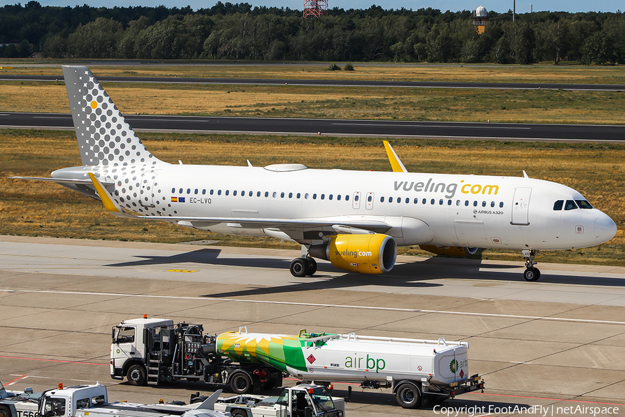 Vueling Airbus A320-214 (EC-LVO) | Photo 152897