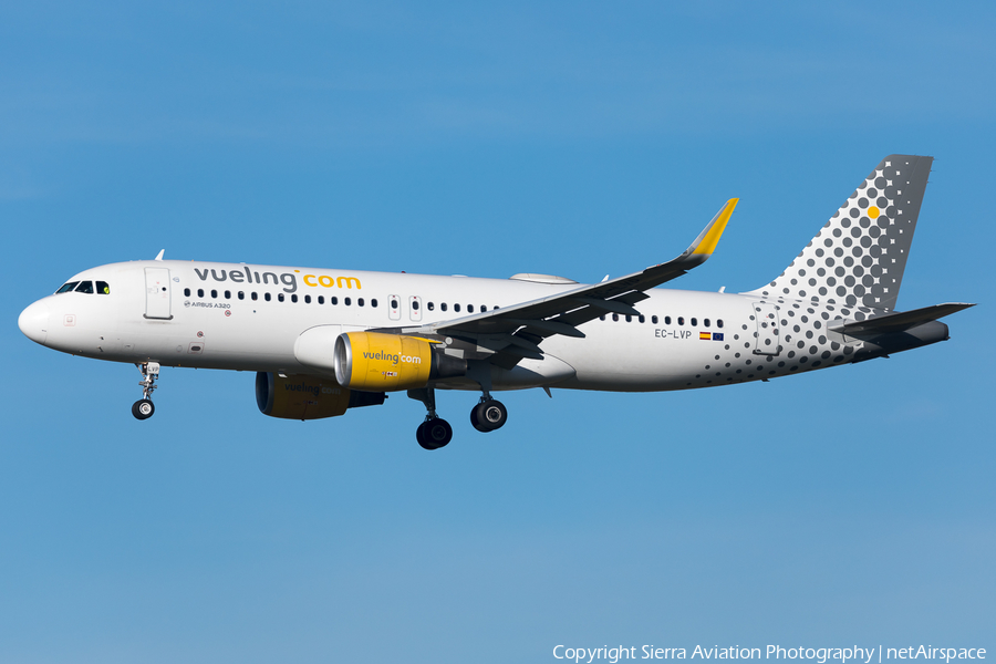 Vueling Airbus A320-214 (EC-LVP) | Photo 330585