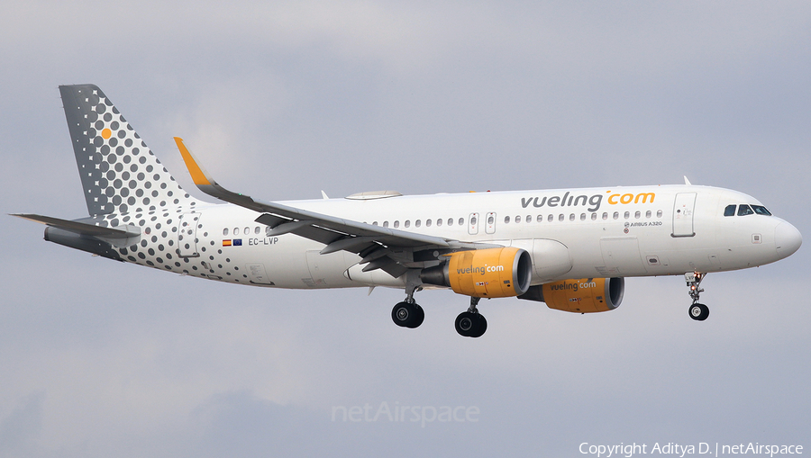 Vueling Airbus A320-214 (EC-LVP) | Photo 360873