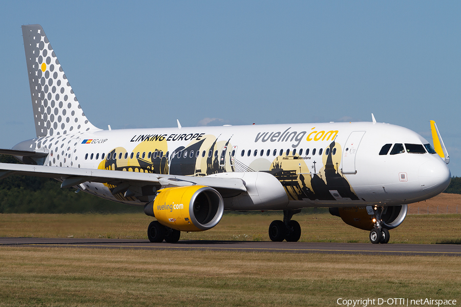 Vueling Airbus A320-214 (EC-LVP) | Photo 413085