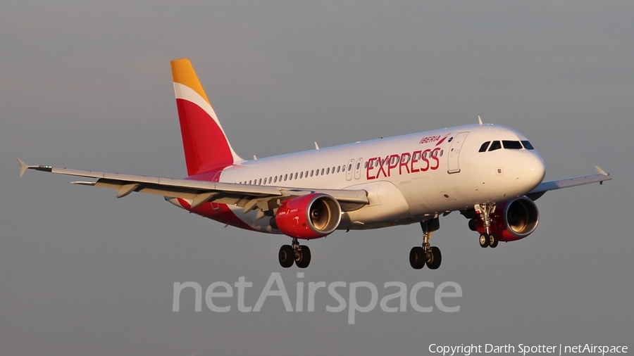 Iberia Express Airbus A320-216 (EC-LVQ) | Photo 215732