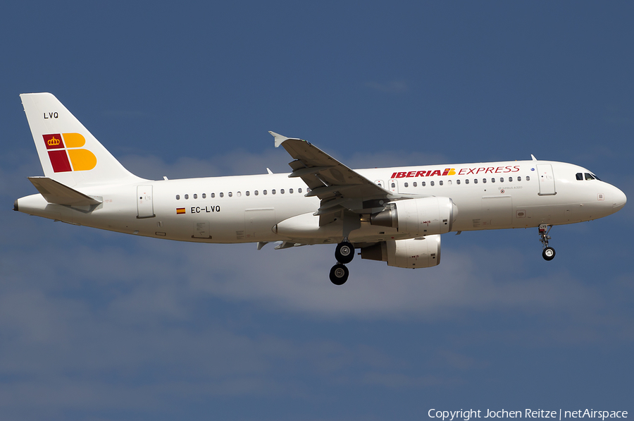 Iberia Express Airbus A320-216 (EC-LVQ) | Photo 28733