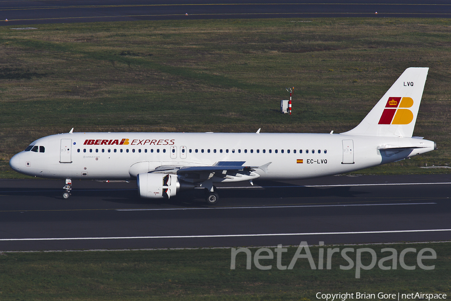 Iberia Express Airbus A320-216 (EC-LVQ) | Photo 40072
