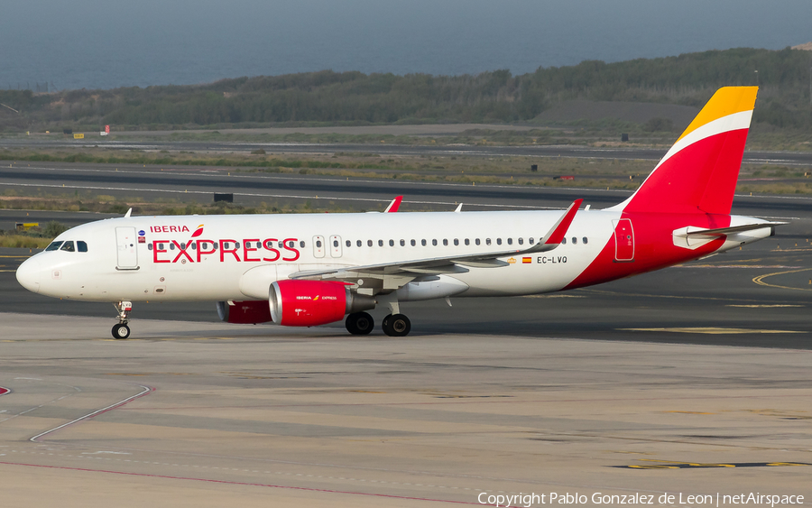 Iberia Express Airbus A320-216 (EC-LVQ) | Photo 339001