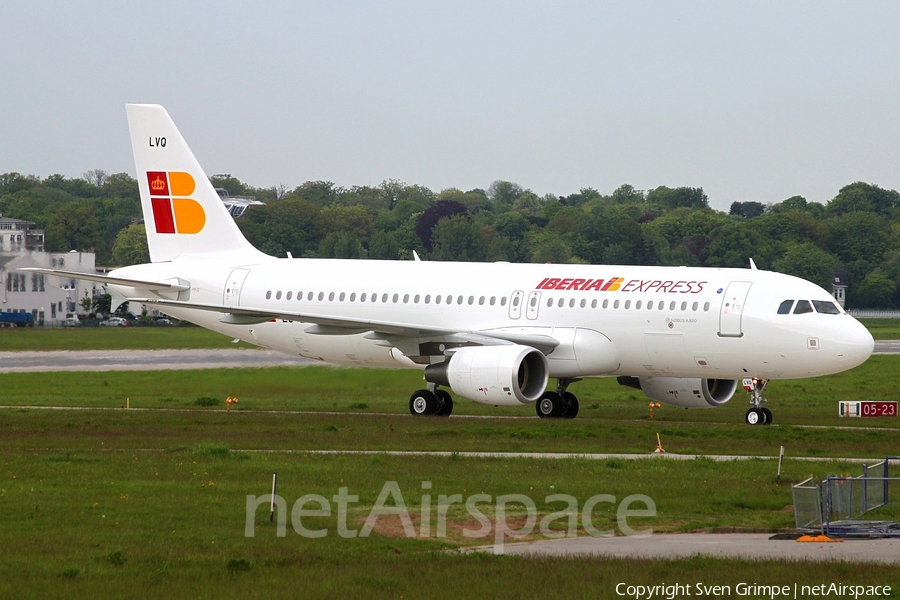 Iberia Express Airbus A320-216 (EC-LVQ) | Photo 26320