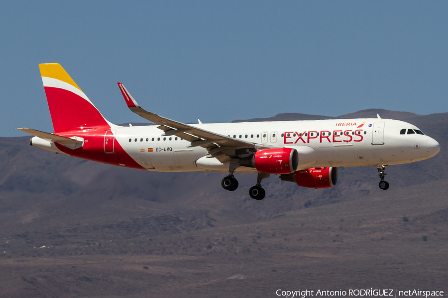 Iberia Express Airbus A320-216 (EC-LVQ) | Photo 475414