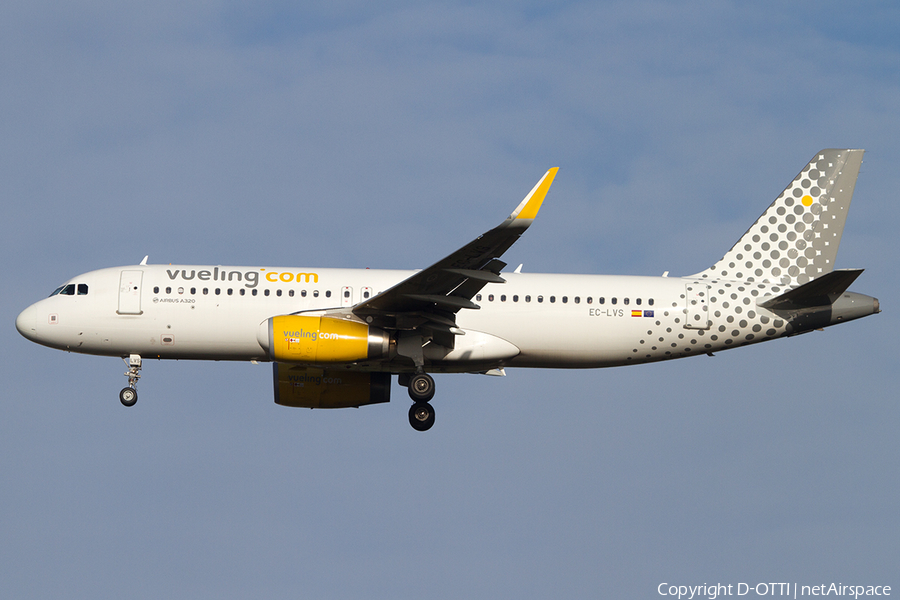Vueling Airbus A320-232 (EC-LVS) | Photo 525579