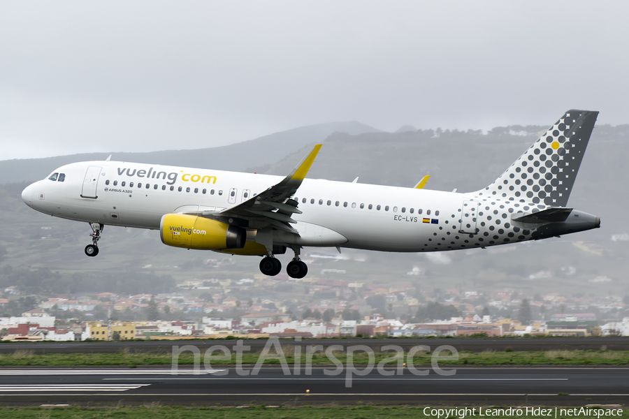 Vueling Airbus A320-232 (EC-LVS) | Photo 212695