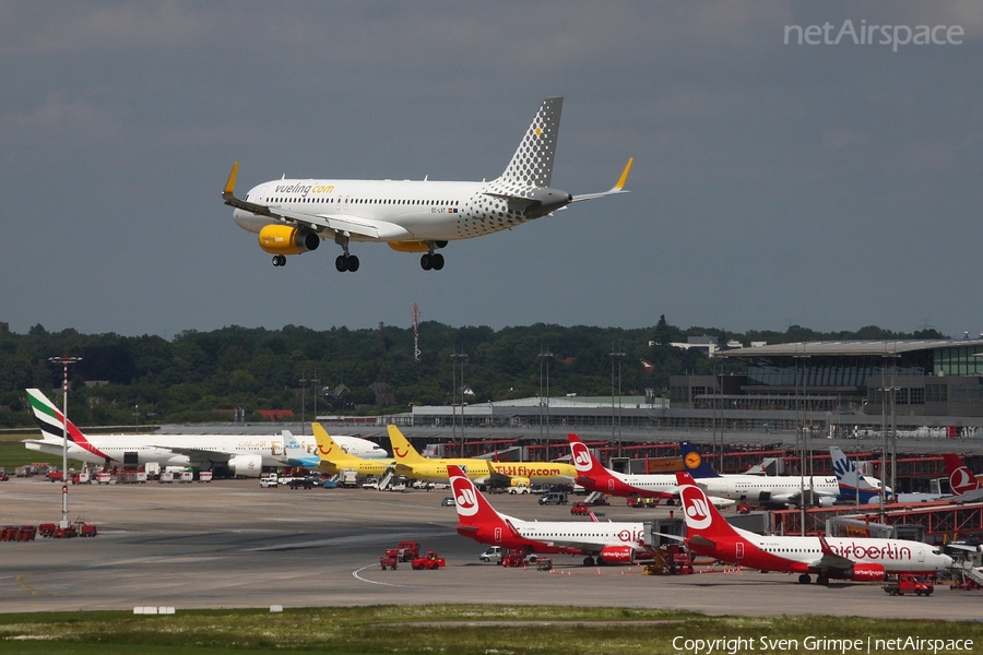 Vueling Airbus A320-232 (EC-LVT) | Photo 27859