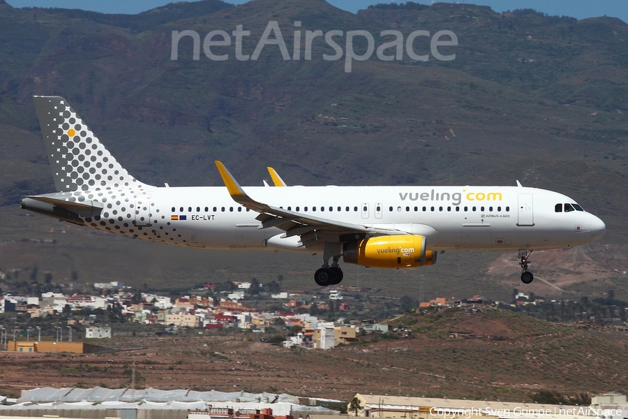Vueling Airbus A320-232 (EC-LVT) | Photo 155316