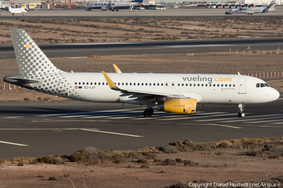 Vueling Airbus A320-232 (EC-LVT) | Photo 413380