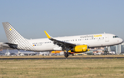 Vueling Airbus A320-232 (EC-LVT) at  Madrid - Barajas, Spain