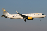 Vueling Airbus A320-214 (EC-LVU) at  Amsterdam - Schiphol, Netherlands