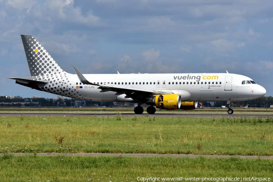 Vueling Airbus A320-214 (EC-LVU) | Photo 626534