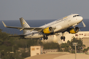 Vueling Airbus A320-214 (EC-LVU) at  Gran Canaria, Spain