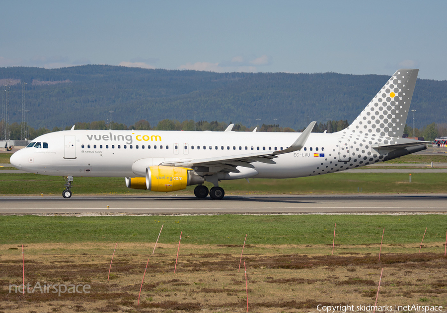 Vueling Airbus A320-214 (EC-LVU) | Photo 321710