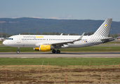 Vueling Airbus A320-214 (EC-LVU) at  Oslo - Gardermoen, Norway