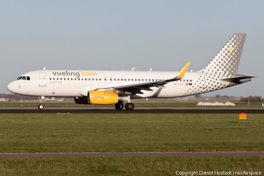 Vueling Airbus A320-232 (EC-LVV) | Photo 641032