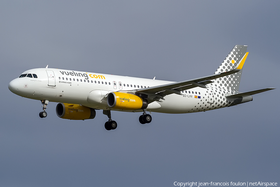 Vueling Airbus A320-232 (EC-LVV) | Photo 150297