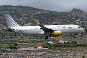 Vueling Airbus A320-232 (EC-LVV) at  La Palma (Santa Cruz de La Palma), Spain