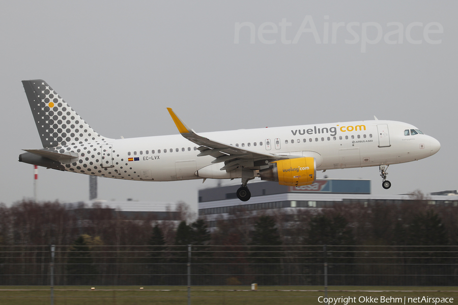 Vueling Airbus A320-214 (EC-LVX) | Photo 104159