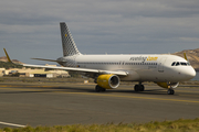 Vueling Airbus A320-214 (EC-LVX) at  Gran Canaria, Spain