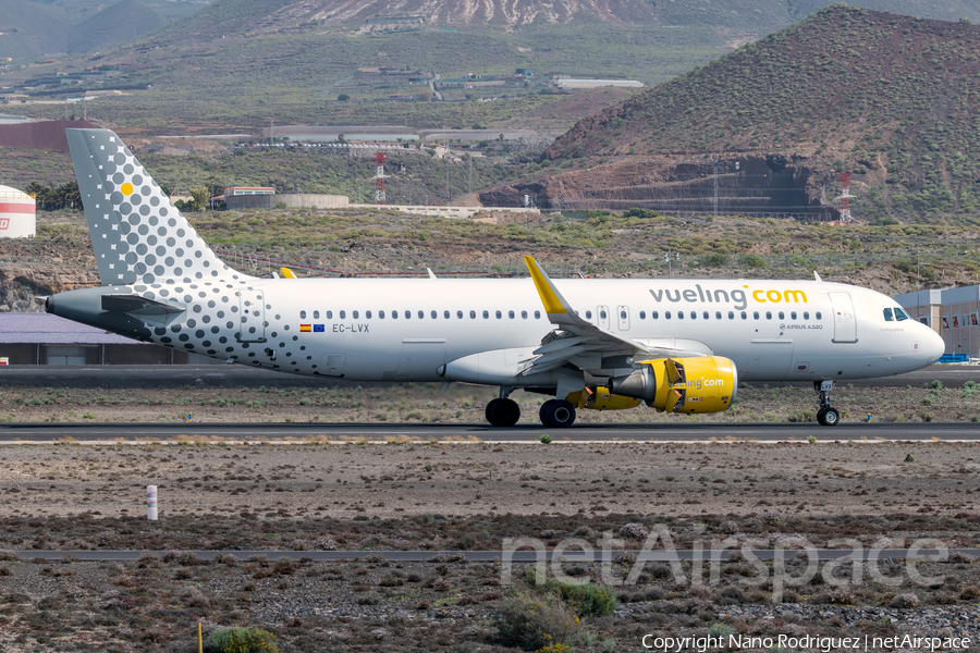 Vueling Airbus A320-214 (EC-LVX) | Photo 243474