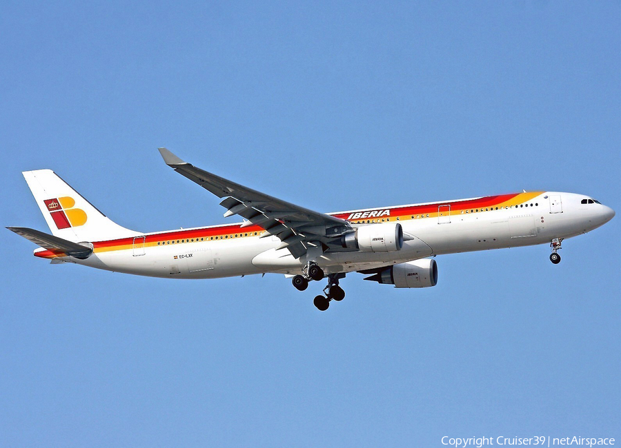 Iberia Airbus A330-302 (EC-LXK) | Photo 187648