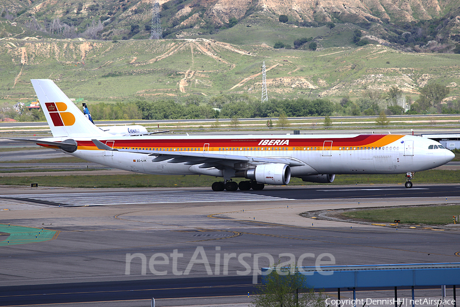 Iberia Airbus A330-302 (EC-LXK) | Photo 387917