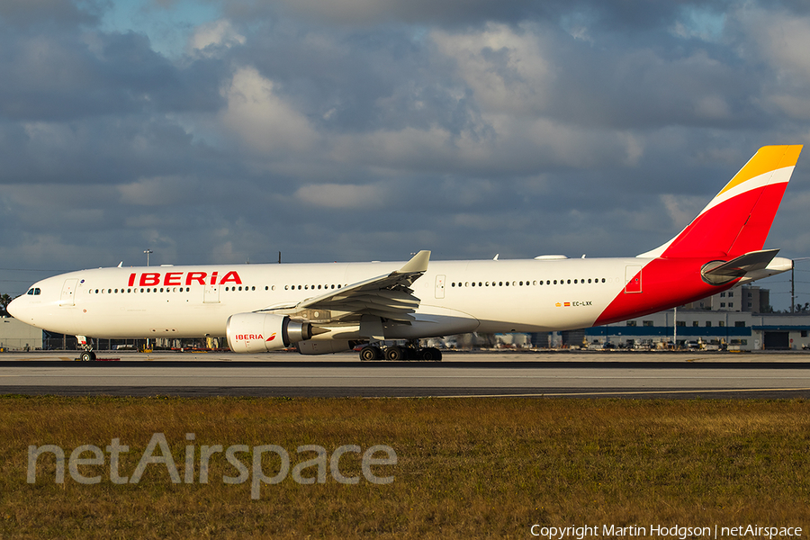 Iberia Airbus A330-302 (EC-LXK) | Photo 235245