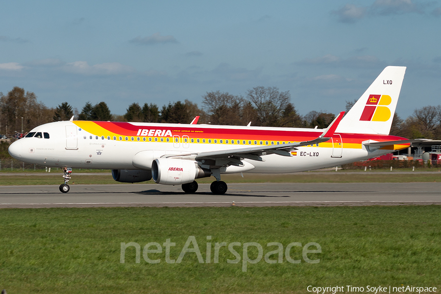 Iberia Airbus A320-216 (EC-LXQ) | Photo 74495