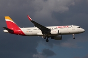 Iberia Airbus A320-216 (EC-LXQ) at  Hamburg - Fuhlsbuettel (Helmut Schmidt), Germany