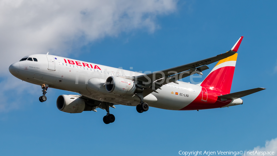 Iberia Airbus A320-216 (EC-LXQ) | Photo 195637