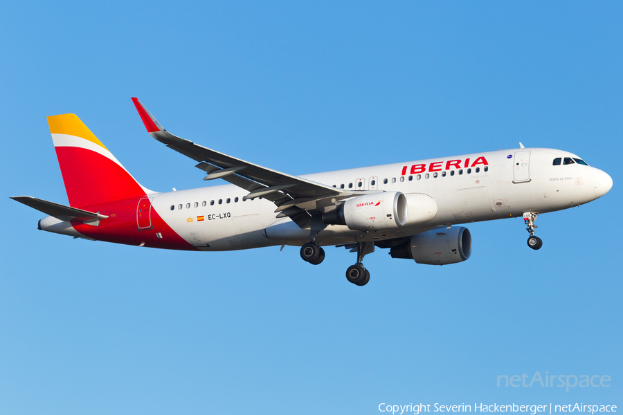 Iberia Airbus A320-216 (EC-LXQ) | Photo 226275