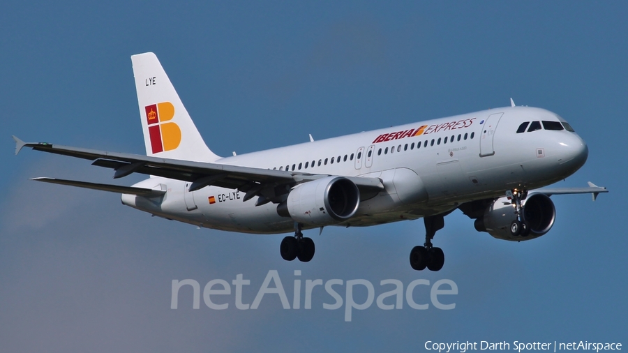 Iberia Express Airbus A320-216 (EC-LYE) | Photo 216263