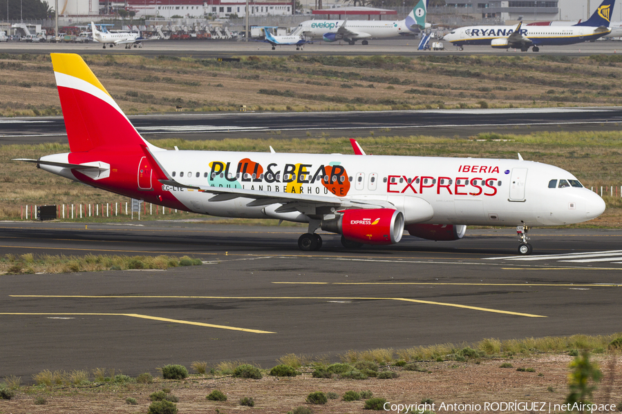 Iberia Express Airbus A320-216 (EC-LYE) | Photo 136017