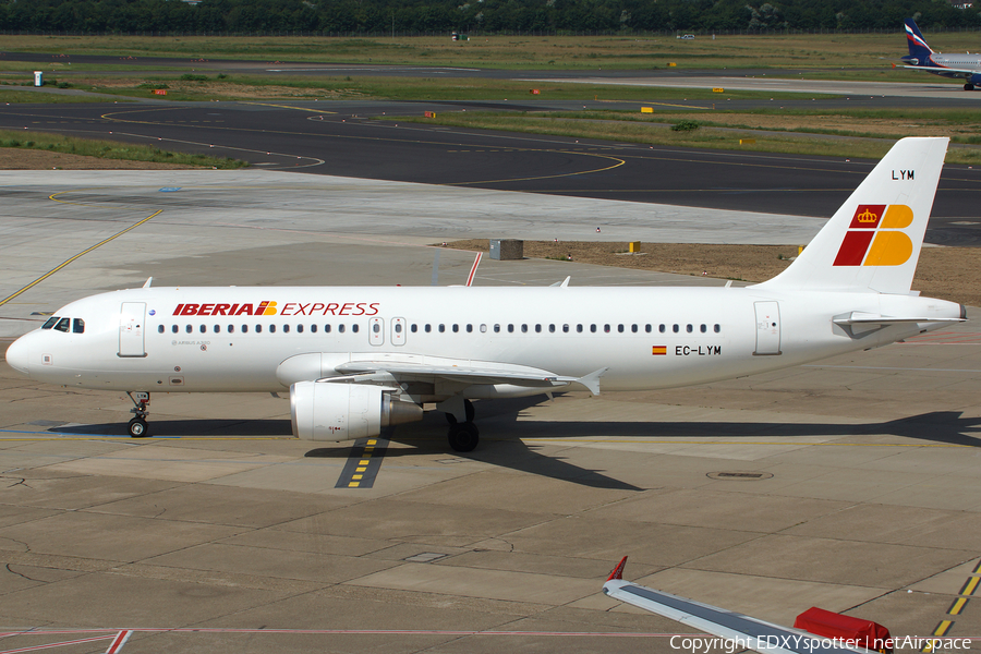 Iberia Express Airbus A320-216 (EC-LYM) | Photo 344954
