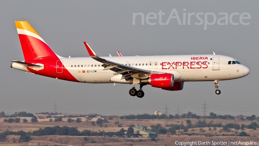 Iberia Express Airbus A320-216 (EC-LYM) | Photo 180380