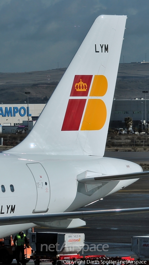 Iberia Express Airbus A320-216 (EC-LYM) | Photo 215183