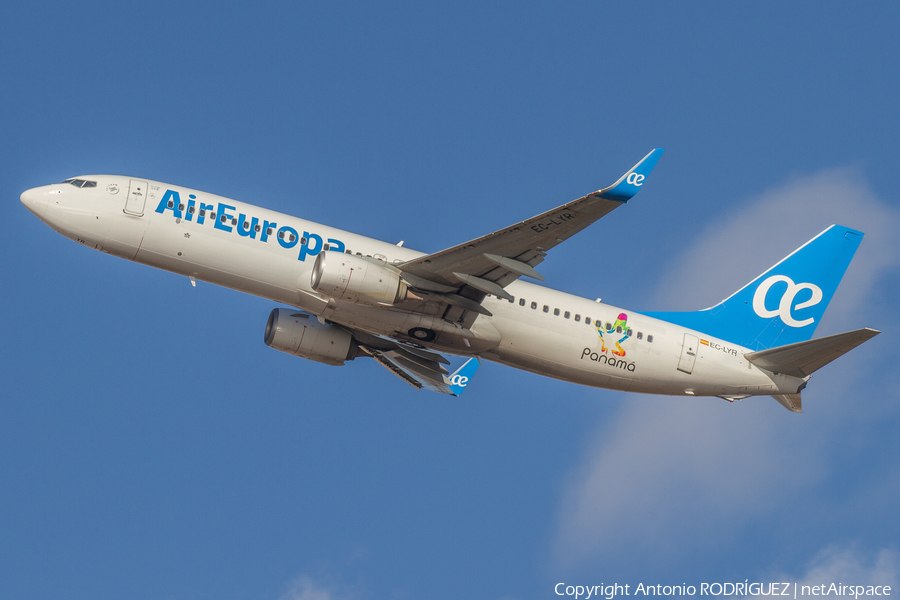 Air Europa Boeing 737-85P (EC-LYR) | Photo 413641