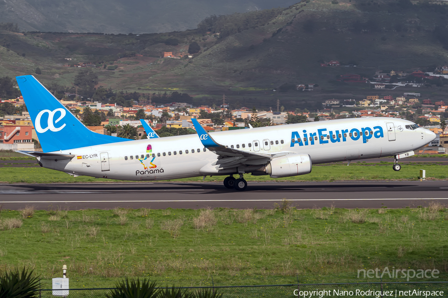 Air Europa Boeing 737-85P (EC-LYR) | Photo 489583