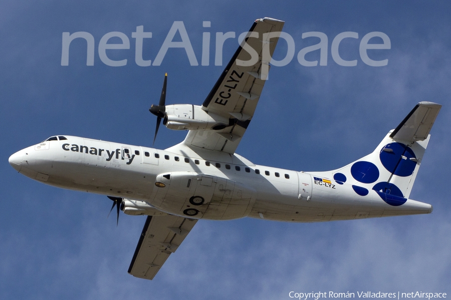 Canaryfly ATR 42-300 (EC-LYZ) | Photo 338601