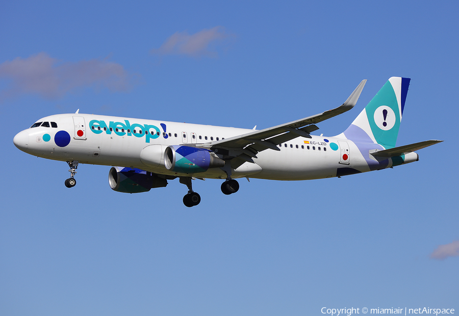 Evelop Airlines Airbus A320-214 (EC-LZD) | Photo 150105