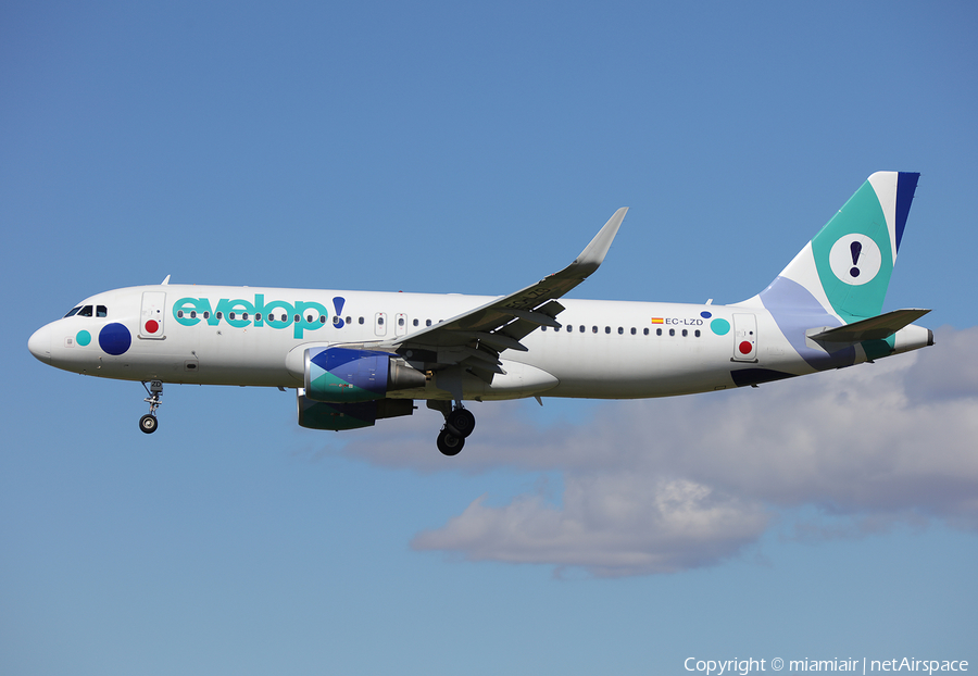 Evelop Airlines Airbus A320-214 (EC-LZD) | Photo 150191