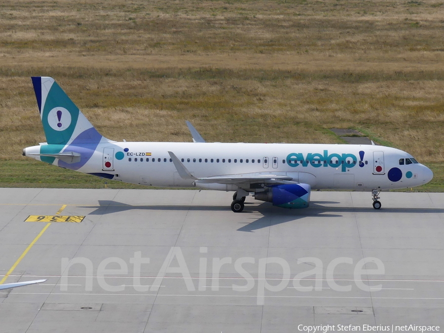 Evelop Airlines Airbus A320-214 (EC-LZD) | Photo 344131