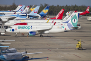 Evelop Airlines Airbus A320-214 (EC-LZD) at  Gran Canaria, Spain