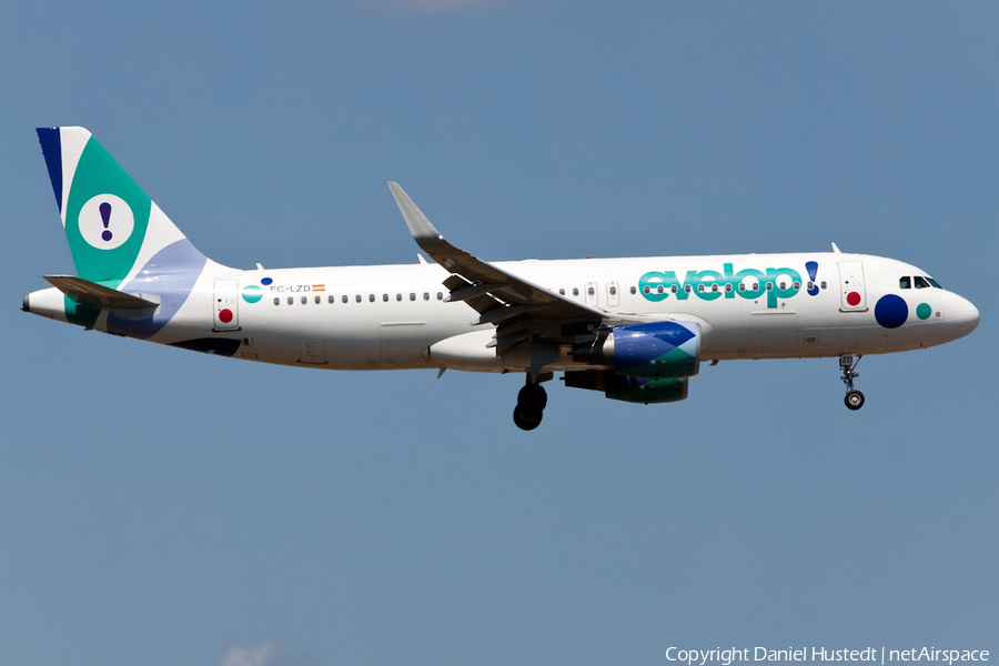 Evelop Airlines Airbus A320-214 (EC-LZD) | Photo 634067