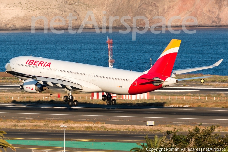 Iberia Airbus A330-302 (EC-LZJ) | Photo 339187