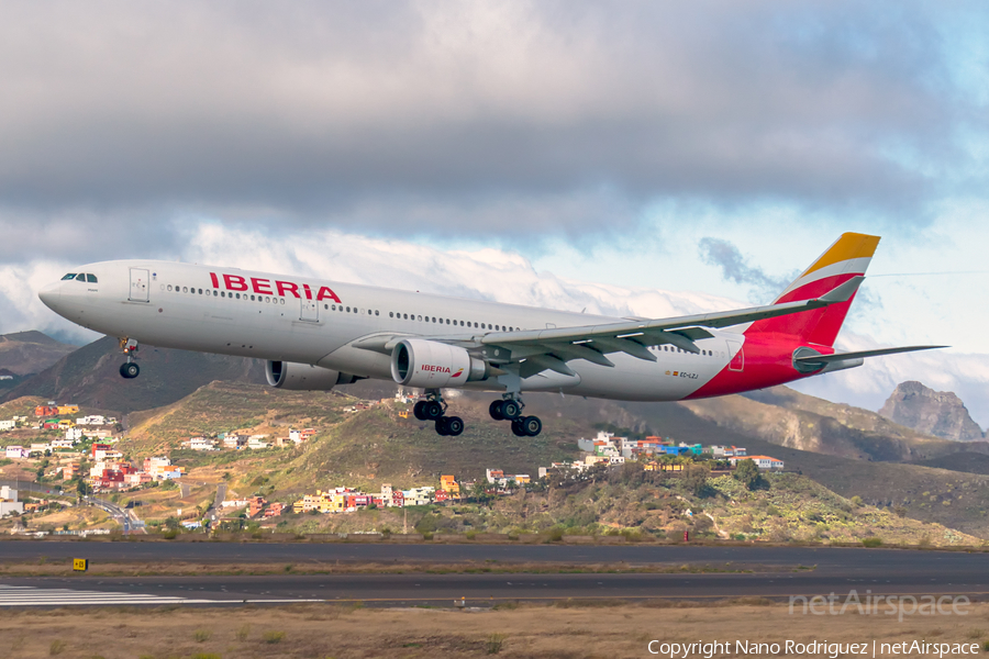 Iberia Airbus A330-302 (EC-LZJ) | Photo 398584